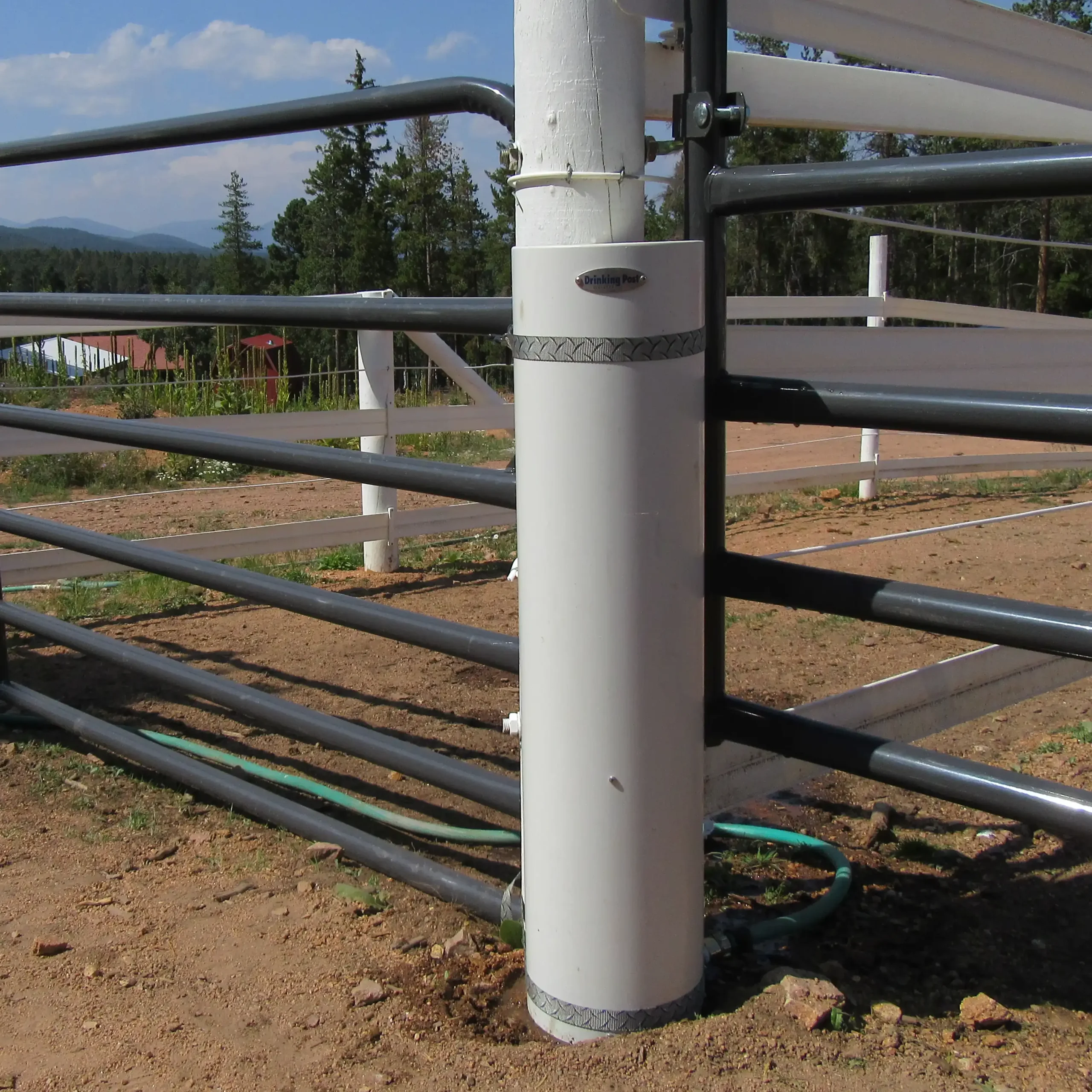 portable waterer on fence square